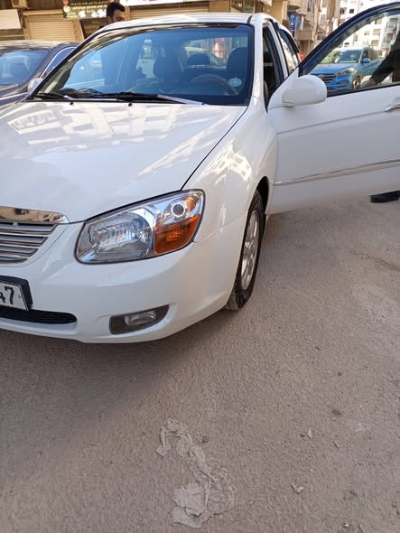 كيا سيراتو 2007 - صورة 3