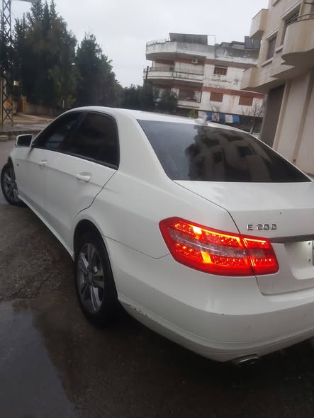 مرسيدس E200 2012 - صورة 3
