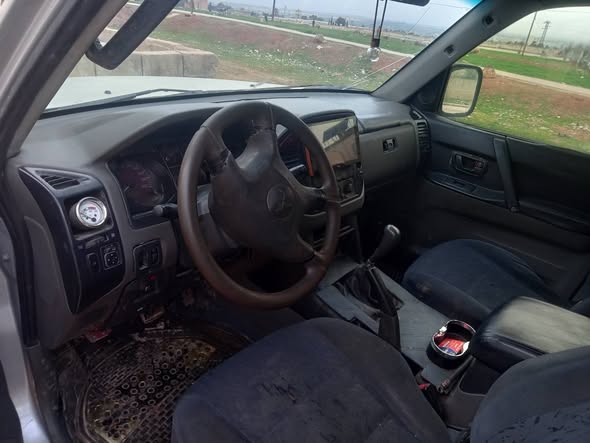 ميتسوبيشي باجيرو 2001 - صورة 4