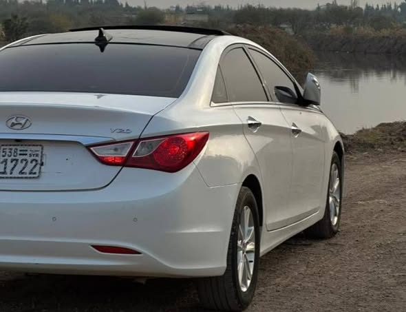 هيونداي سوناتا 2010 - صورة 2