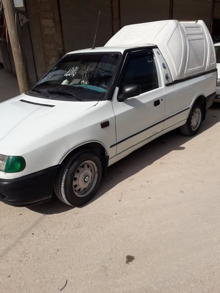 سكودا Karta 1996 - صورة 4