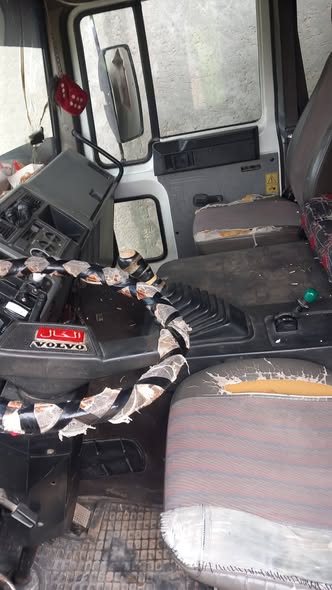 فولفو 61 1998 - صورة 3