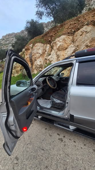 هيونداي سنتافي 2003 - صورة 3