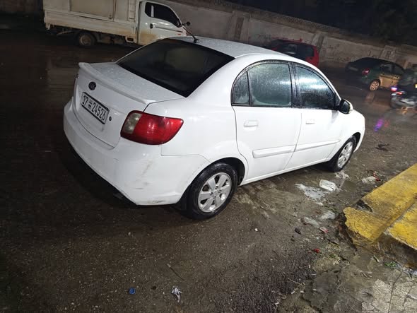 كيا ريو 2011 - صورة 2