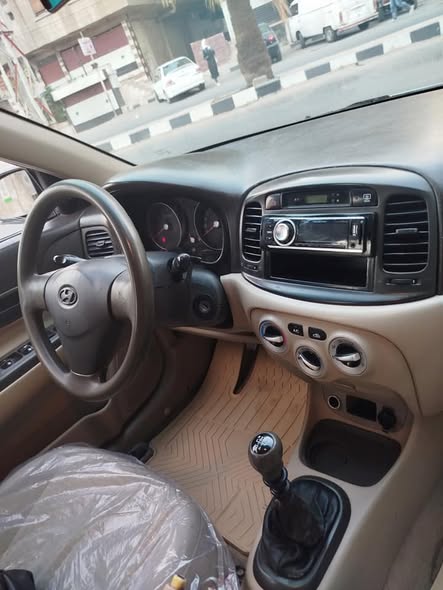 هيونداي فيرنا 2006 - صورة 2