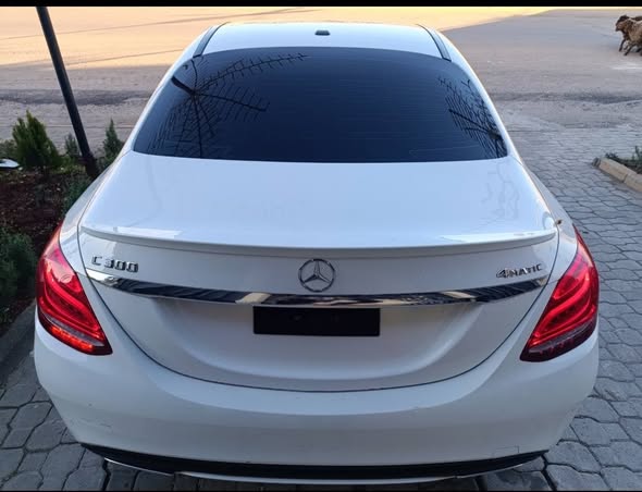 مرسيدس C300 2016 - صورة 2