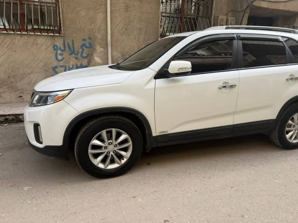 كيا سيرنتو 2015 - صورة 4