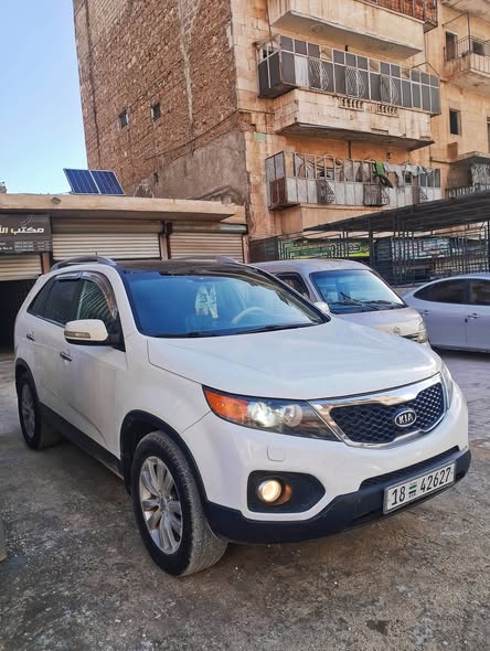 كيا سورنتو 2010 - صورة 1