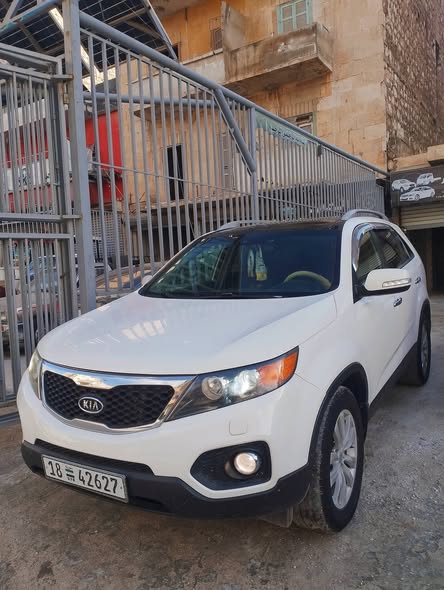 كيا سورنتو 2010 - صورة 2