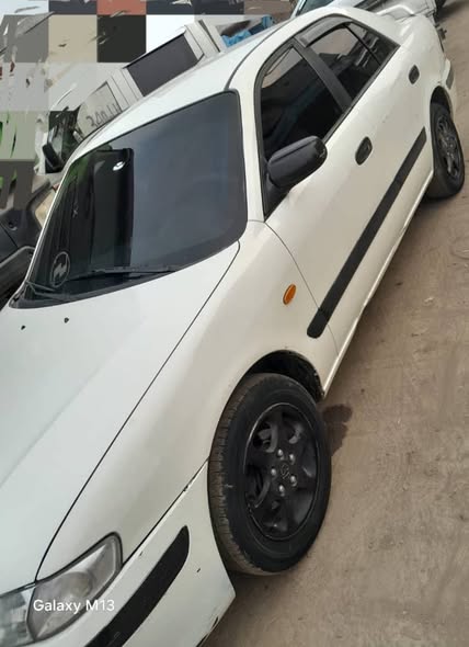 مازدا ٦٢٦ 2001 - صورة 2