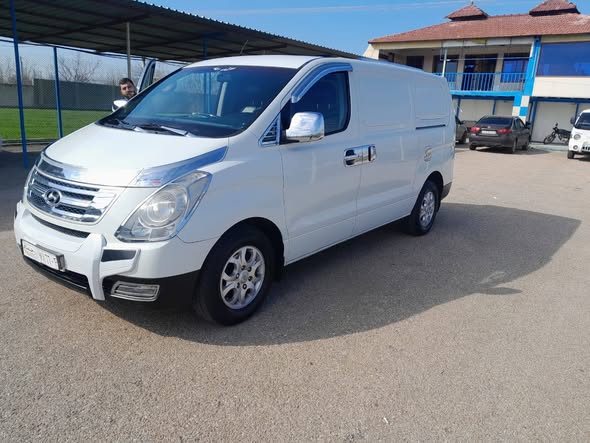 هيونداي H1 2011 - صورة 3