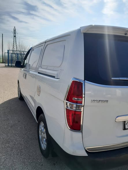 هيونداي H1 2011 - صورة 5