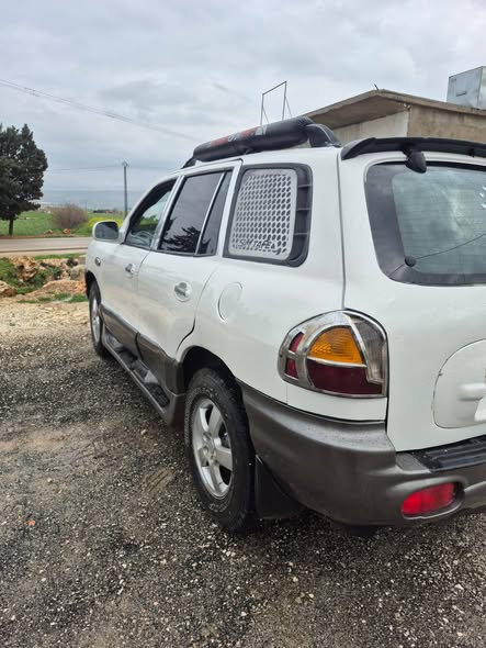 هيونداي سنتافي 2004 - صورة 4