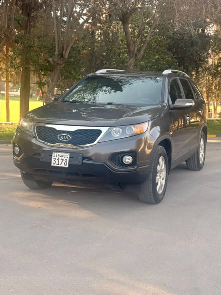 كيا سورنتو 2011 - صورة 3