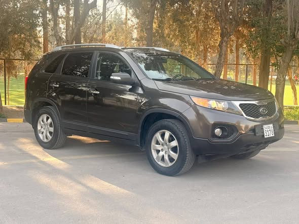 كيا سورنتو 2011 - صورة 5