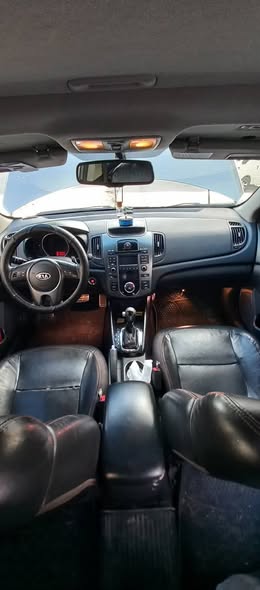 كيا فورتي 2011 - صورة 4