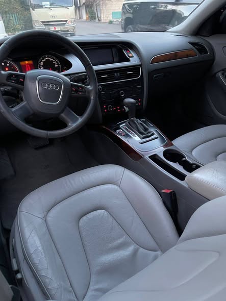 اودي A4 2009 - صورة 4