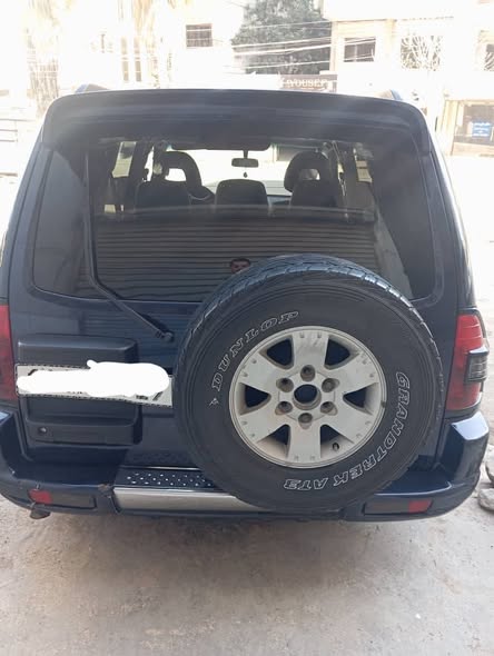 ميتسوبيشي باجيرو 2002 - صورة 4