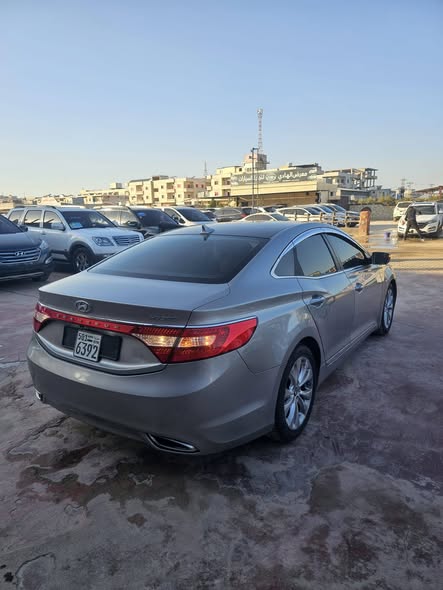 هيونداي ازيرا 2011 - صورة 2