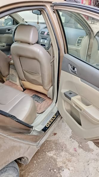 جيلي c7 2010 - صورة 4