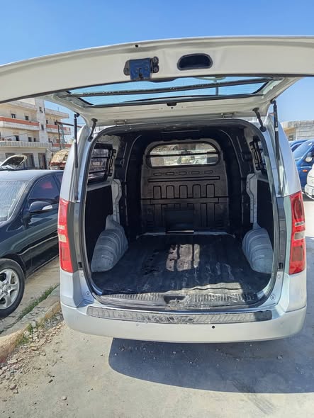 هيونداي إتش وان 2010 - صورة 4