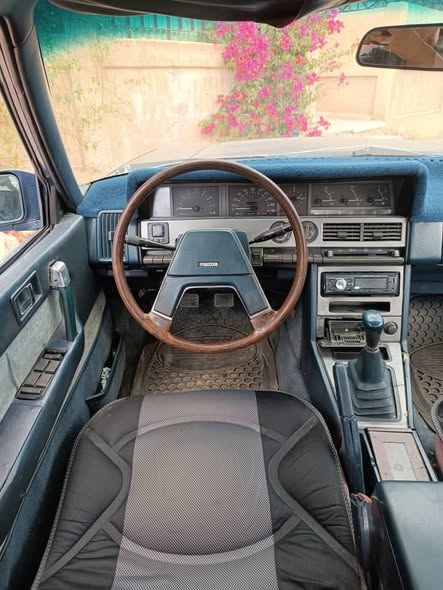 مازدا 929 1983 - صورة 5