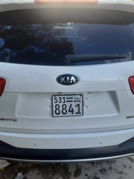 كيا سيرانتو 2016 - صورة 2