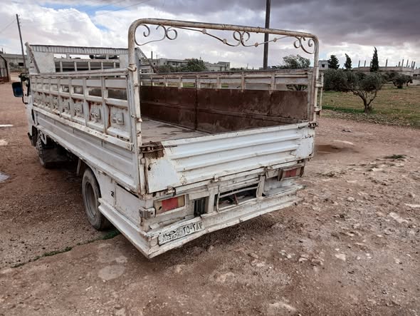 كيا ٣٥٠٠ 1993 - صورة 3