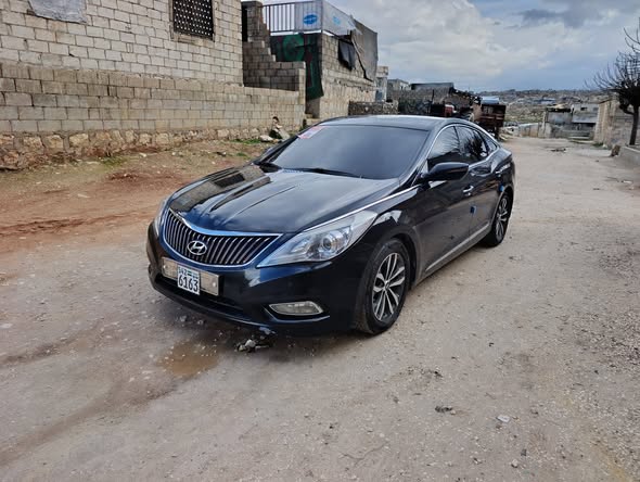 هيونداي أزيرا 2012 - صورة 1