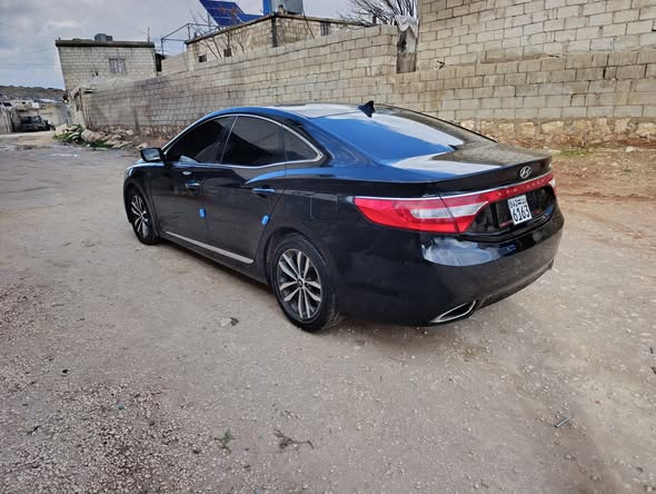 هيونداي أزيرا 2012 - صورة 2