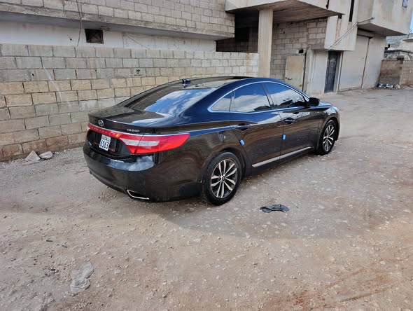 هيونداي أزيرا 2012 - صورة 3