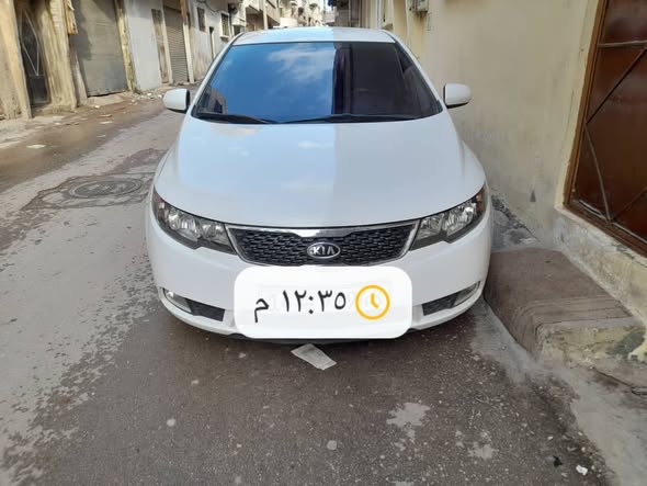 كيا فورتي 2011 - صورة 1