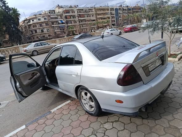 ميتسوبيشي لانسر 2006 - صورة 3