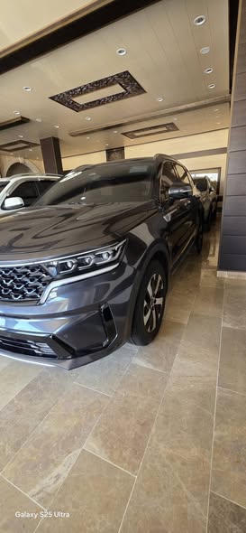 كيا سيرنتو 2021 - صورة 2