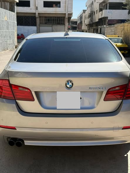 BMW 520i 2013 - صورة 3