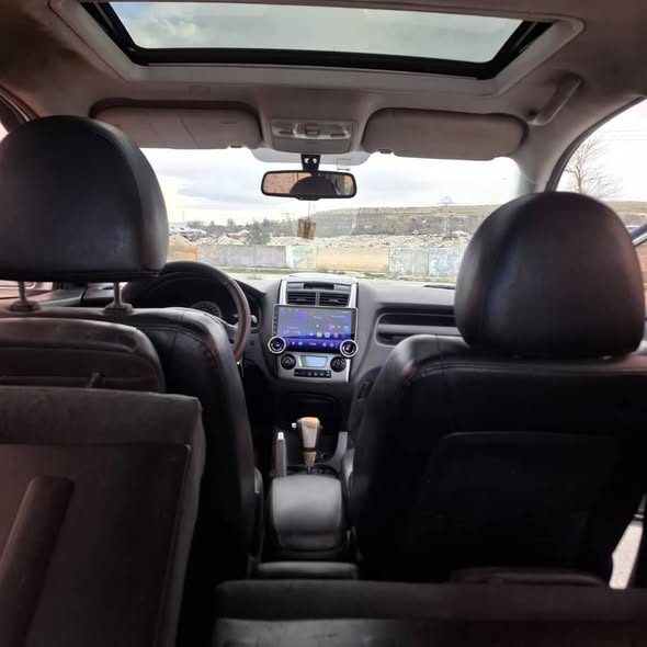 كيا سبورتاج 2009 - صورة 5