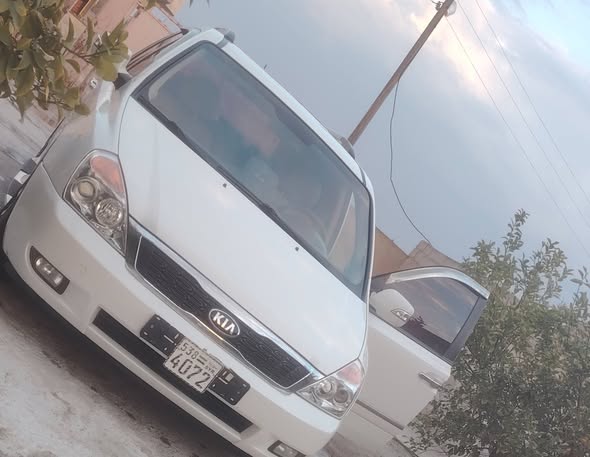 كيا كرنفال 2013 - صورة 2