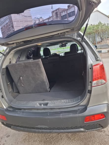 كيا سيرنتو 2012 - صورة 4