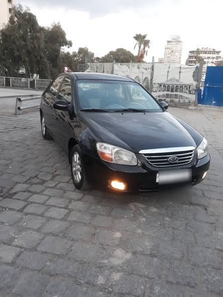 كيا سيراتو 2009 - صورة 4