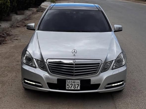 مرسيدس بنز E300 2012 - صورة 3