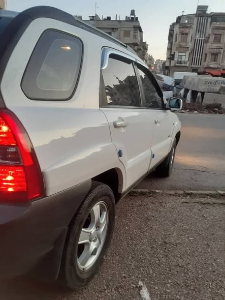 كيا سبورتاج 2008 - صورة 4