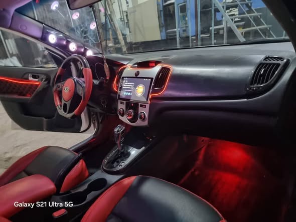 كيا فورتي 2011 - صورة 2