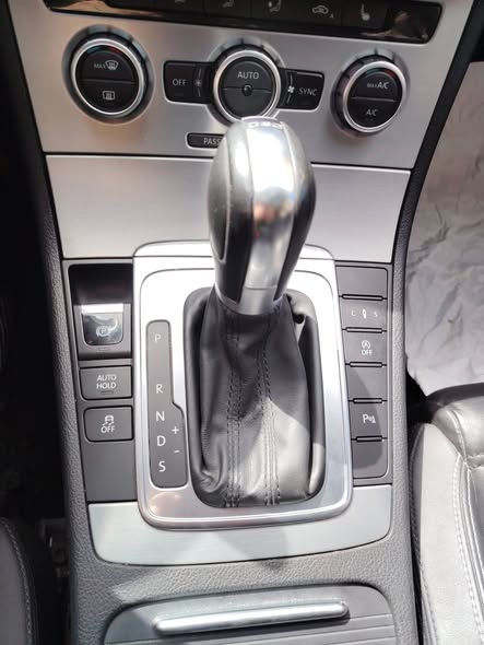 فولكس فاجن CC 2013 - صورة 2