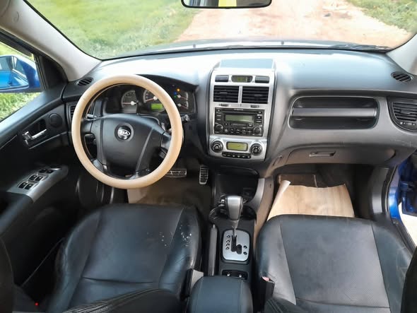 كيا سبورتاج 2006 - صورة 2