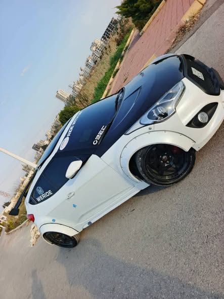 هيونداي فولستر 2013 - صورة 4