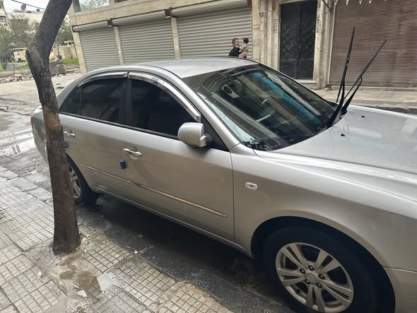 هيونداي سوناتا 2008 - صورة 2