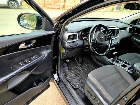 كيا سورينتو 2018 - صورة 5