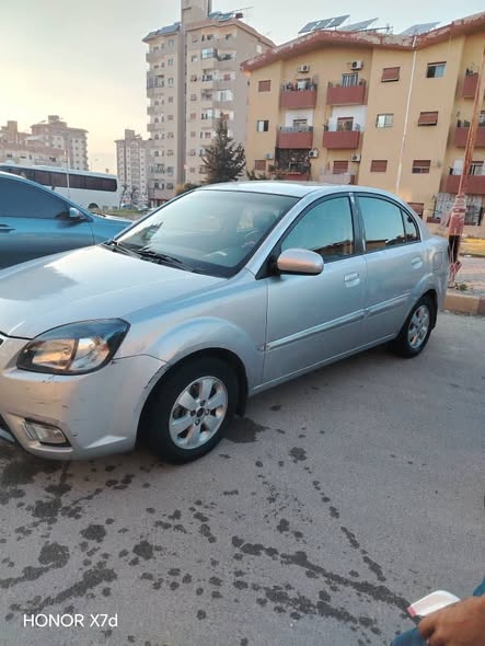 كيا ريو 2006 - صورة 1