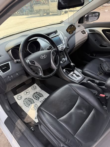 Hyundai افانتي 2014 - صورة 5