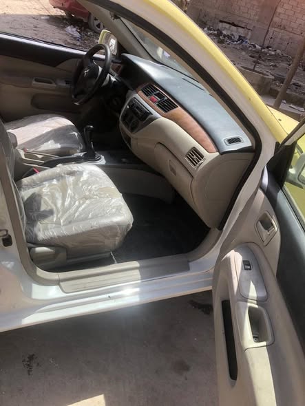 ميتسوبيشي لانس 2014 - صورة 4